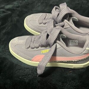 Puma Women's Sneakers in Lavender and Coral